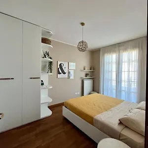 Casa Di Lillo , Merate Italia